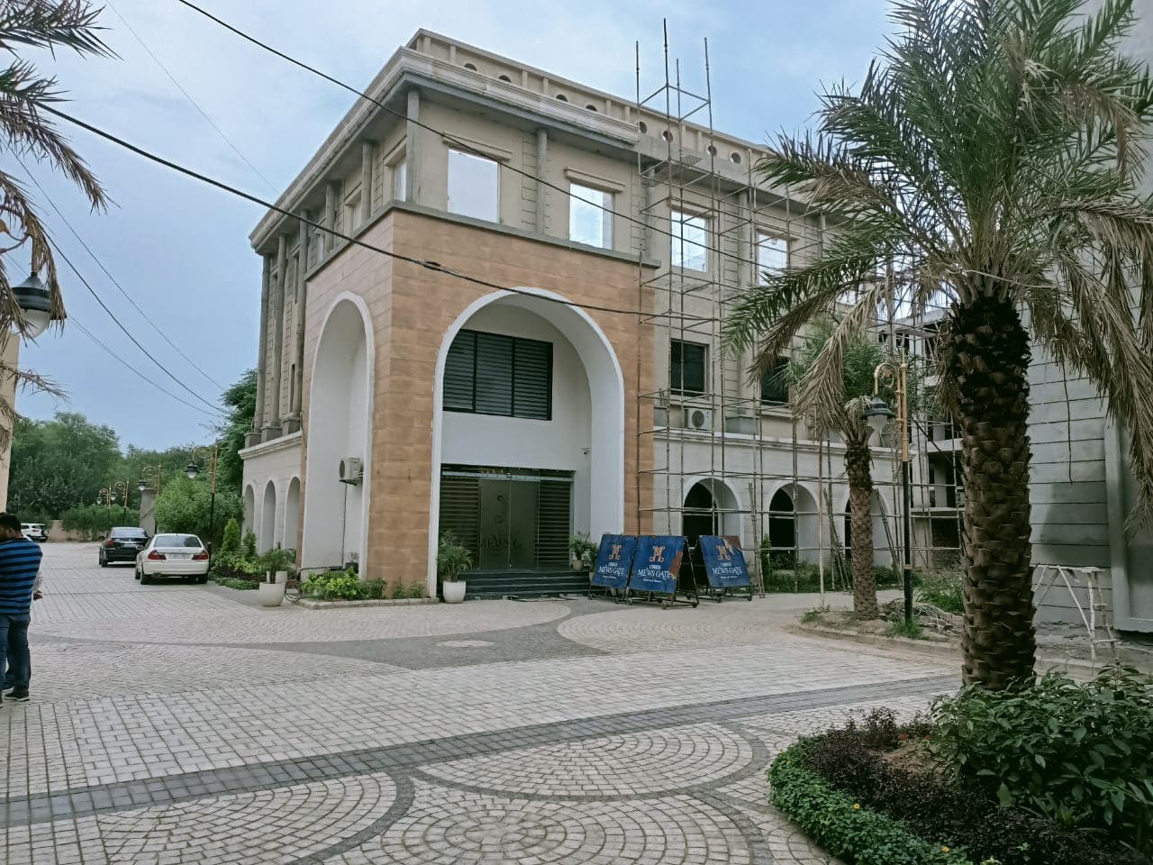 Gallery image